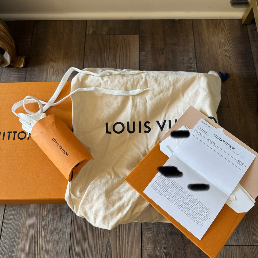 Louis Vuitton Time Out Sneakers Size 38.5 - Picture 8 of 8